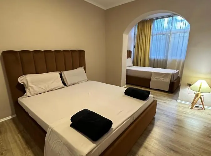 Bejart 5 * 地拉那